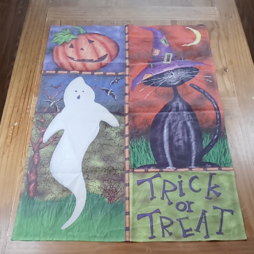 Jetmax Halloween/Trick or Treat Garden Flag 38x25 Ghost Cat bats Jack O'Lantern